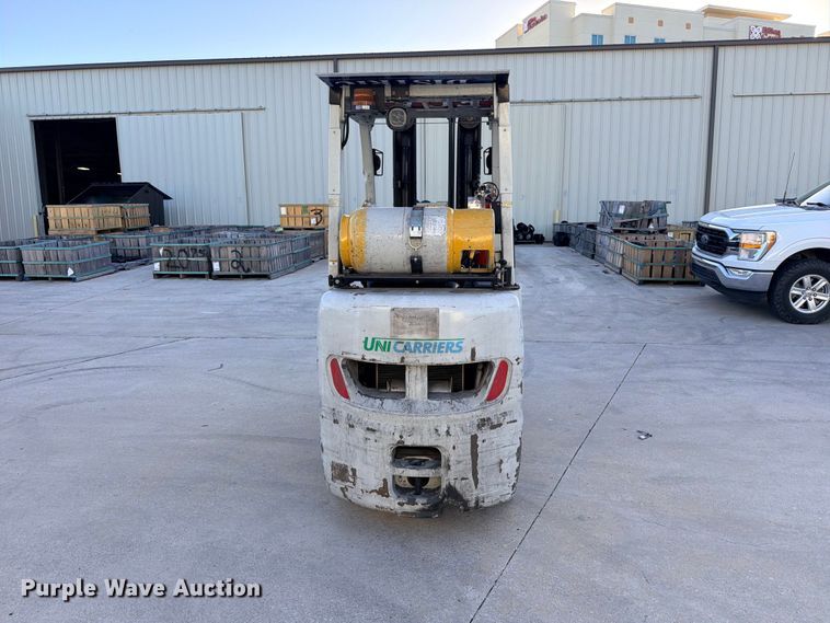 image for item FB8264 2018 UniCarriers CFS40 forklift