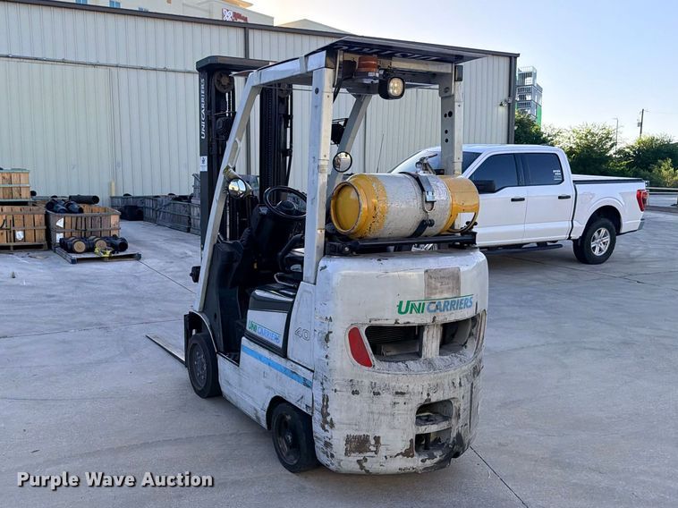 image for item FB8264 2018 UniCarriers CFS40 forklift