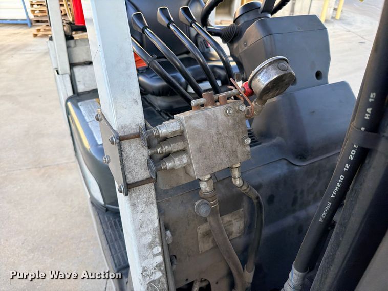 image for item FB8264 2018 UniCarriers CFS40 forklift