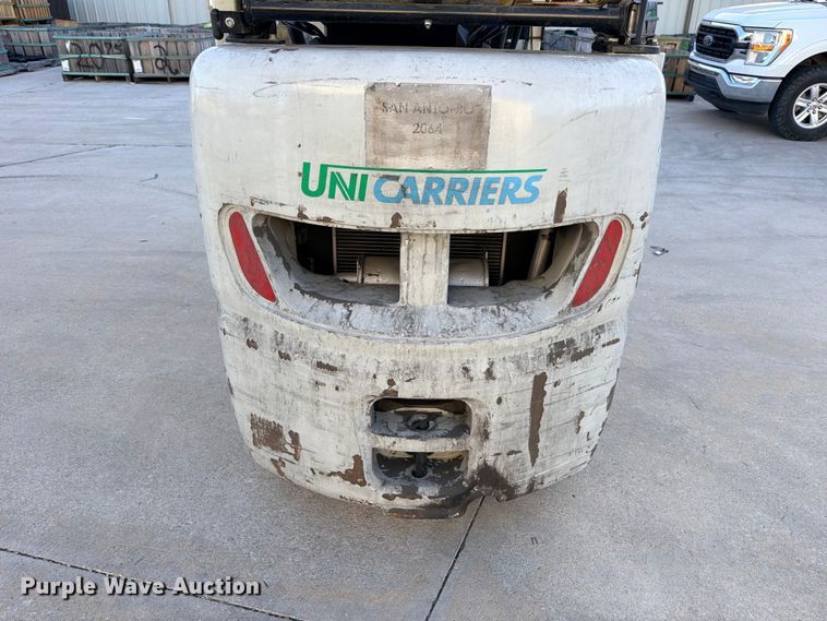 image for item FB8264 2018 UniCarriers CFS40 forklift