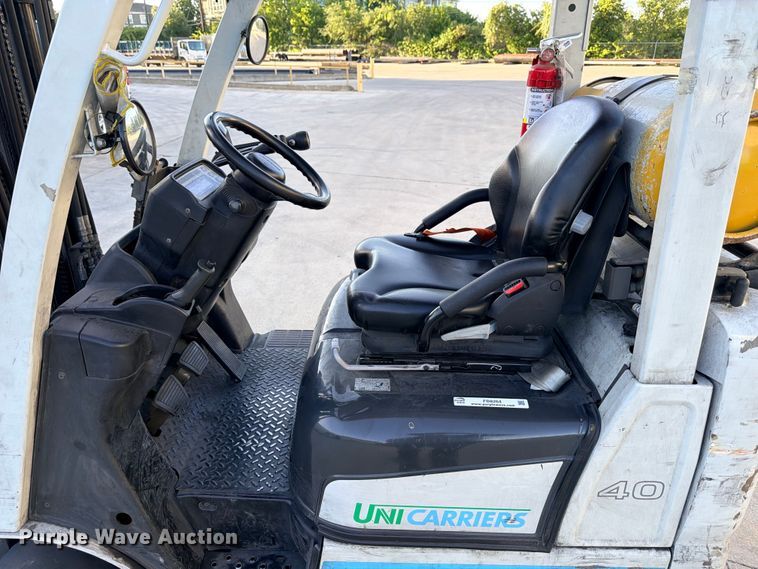 image for item FB8264 2018 UniCarriers CFS40 forklift