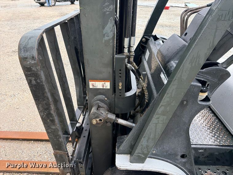 image for item FB8265 Nissan 50 forklift