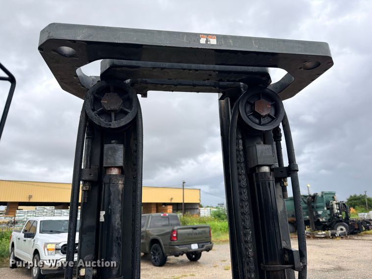 image for item FB8265 Nissan 50 forklift