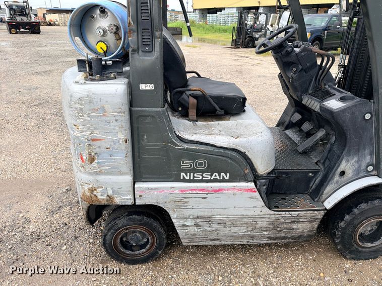 image for item FB8265 Nissan 50 forklift