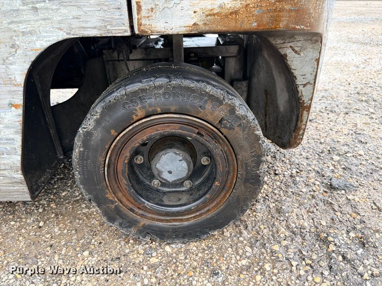 image for item FB8265 Nissan 50 forklift