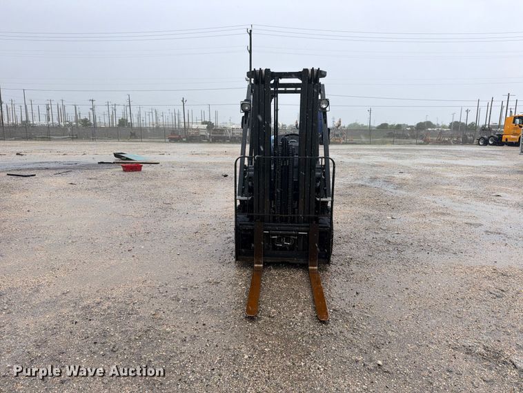image for item FB8266 Nissan 50 forklift