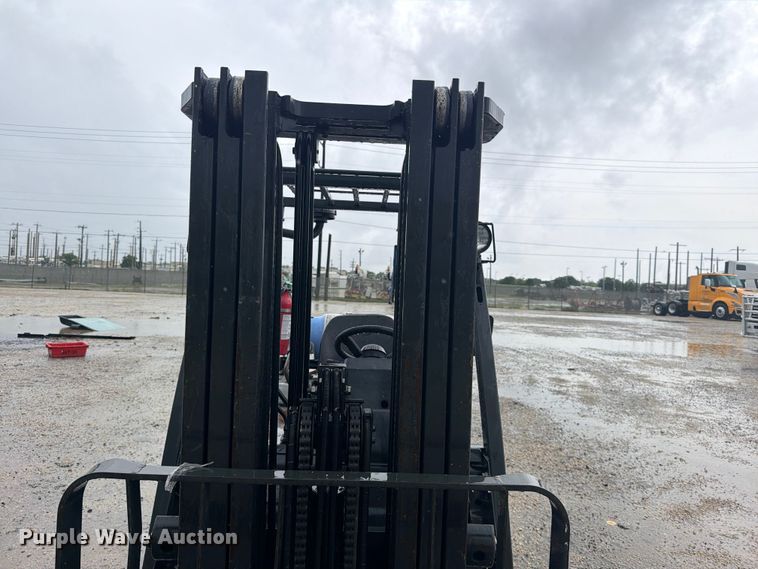 image for item FB8266 Nissan 50 forklift