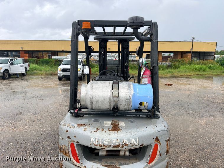 image for item FB8266 Nissan 50 forklift