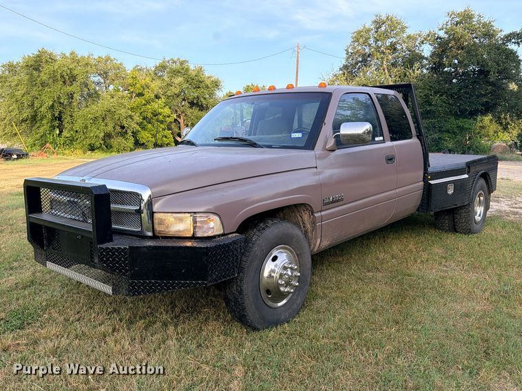 1997 Dodge Ram 3500 Ext. Cab flatbed pickup truck
