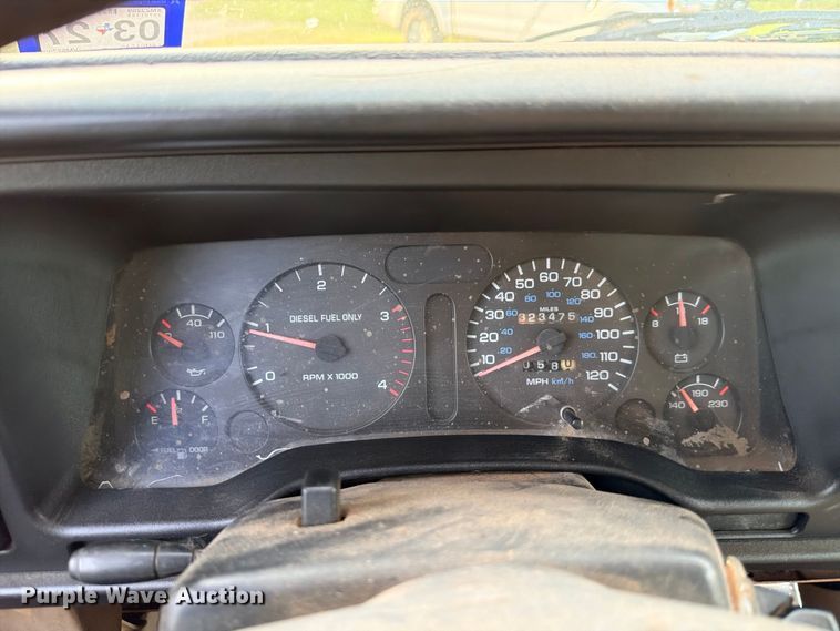 image for item FB8282 1997 Dodge Ram 3500 Ext. Cab flatbed pickup truck