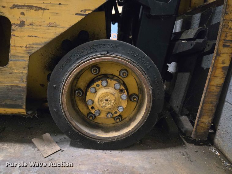 image for item FC0966 Hyster S40XL forklift