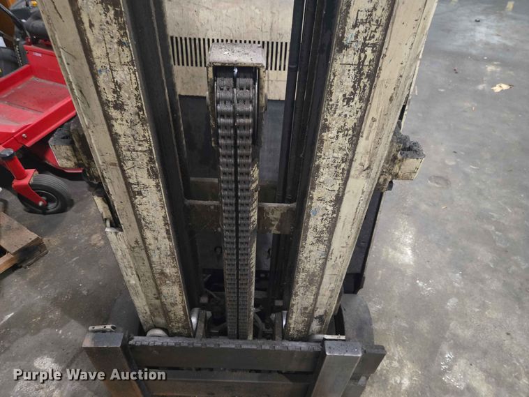 image for item FC0967 Crown 308RCTT-S forklift