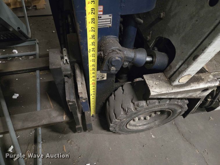 image for item FC0968 Komatsu FB13M-2 forklift