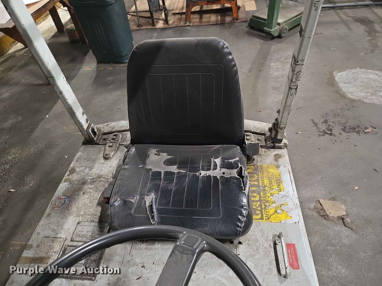 image for item FC0968 Komatsu FB13M-2 forklift