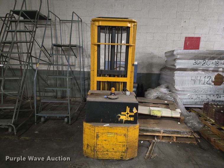 image for item FC0970 BIG JOE SSCM 20-130 order picker