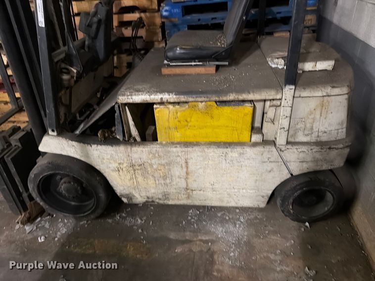 image for item FC0971 forklift