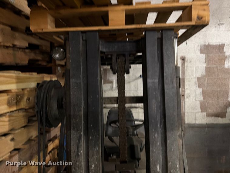 image for item FC0971 forklift