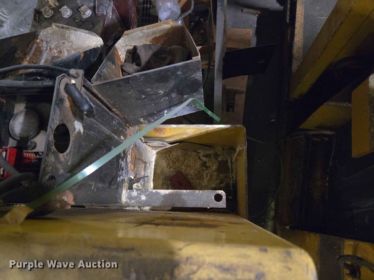 image for item FC0972 Komatsu pallet jack