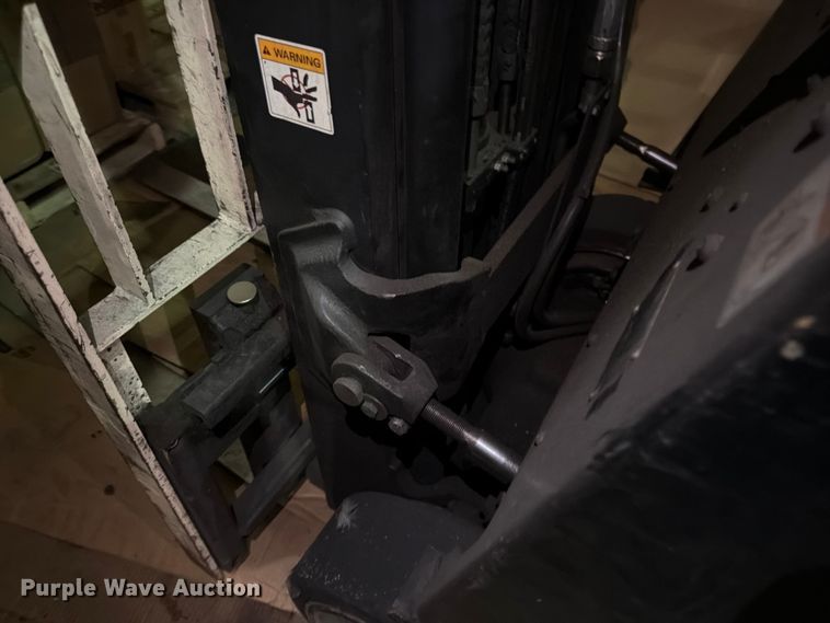 image for item FC0977 Yale GLC030AFNUAE08Z forklift