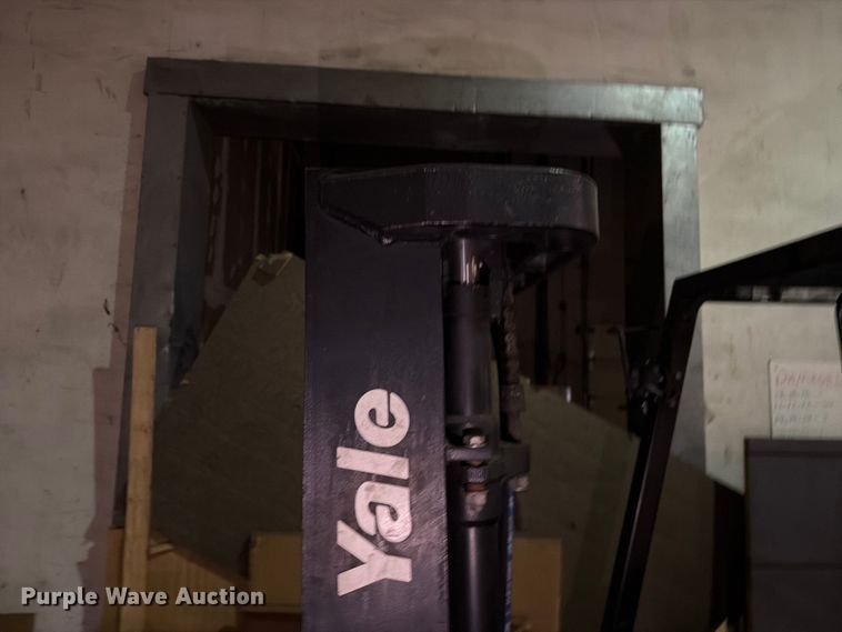 image for item FC0977 Yale GLC030AFNUAE08Z forklift