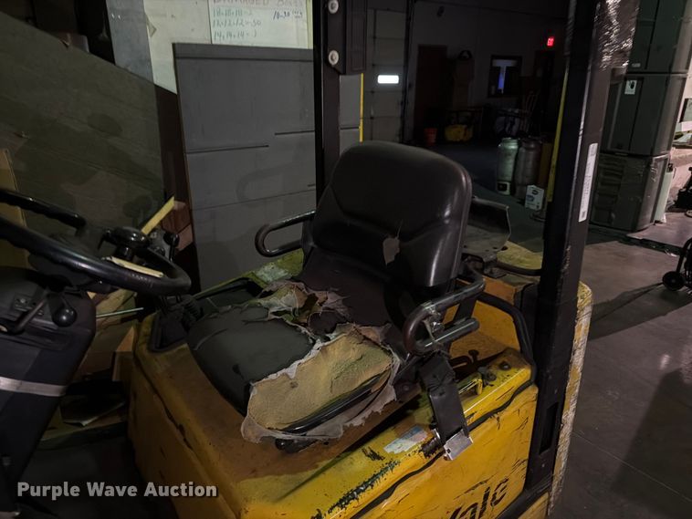 image for item FC0977 Yale GLC030AFNUAE08Z forklift