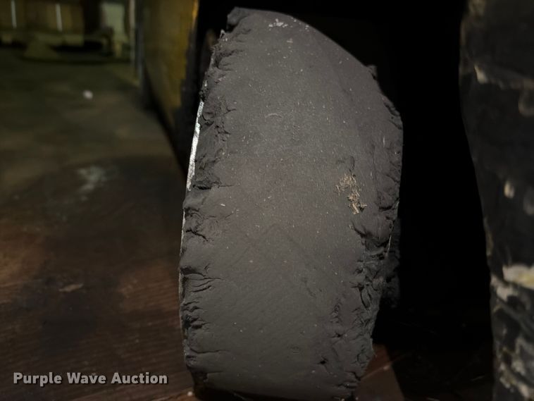 image for item FC0977 Yale GLC030AFNUAE08Z forklift