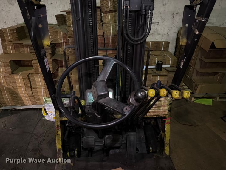 image for item FC0978 Mitsubishi FFC15 forklift