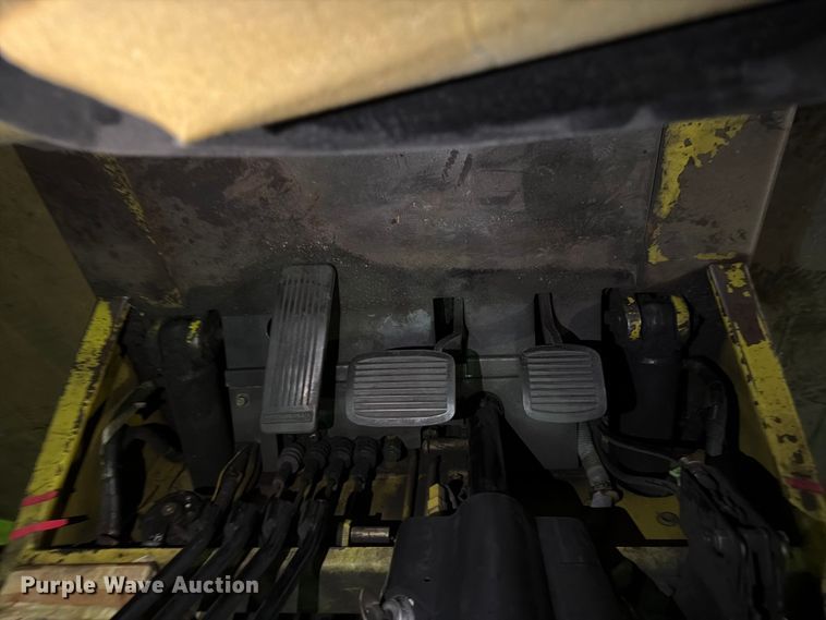 image for item FC0978 Mitsubishi FFC15 forklift