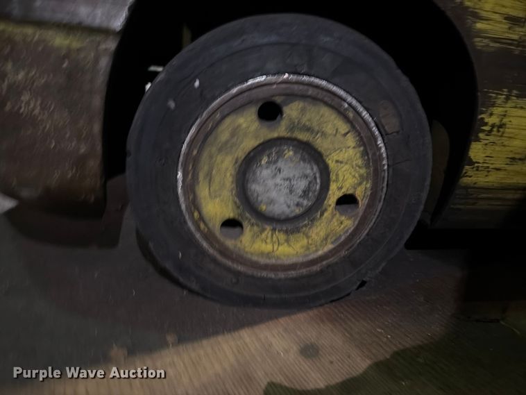 image for item FC0978 Mitsubishi FFC15 forklift