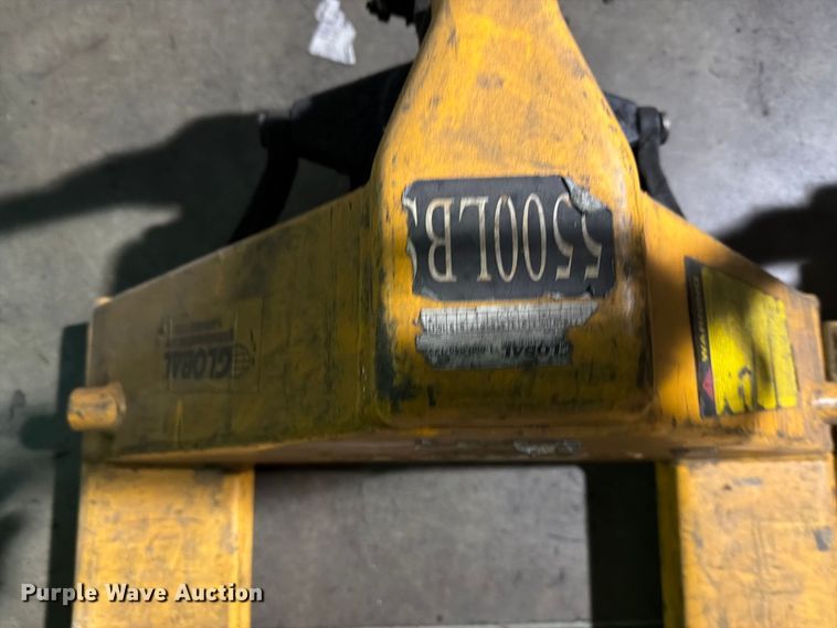 image for item FC0979 (5) pallet jacks