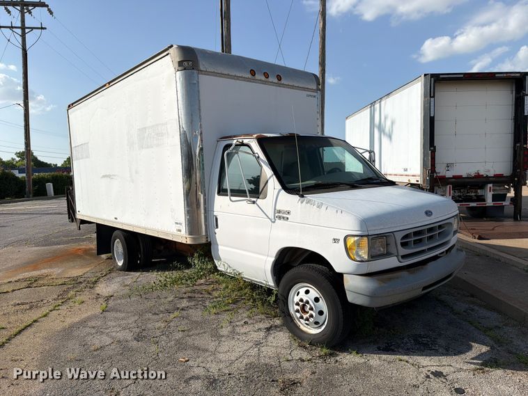 image for item FC0981 1997 Ford E350 box truck