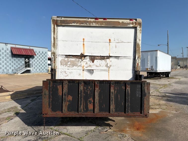 image for item FC0981 1997 Ford E350 box truck