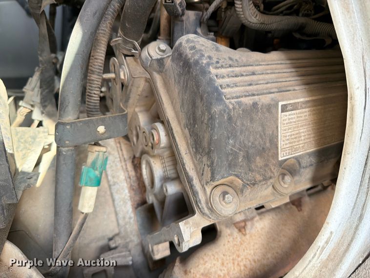 image for item FC0981 1997 Ford E350 box truck