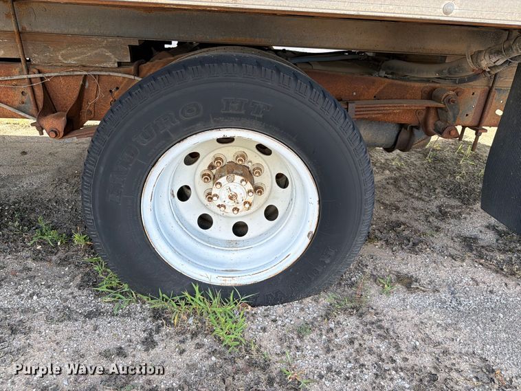 image for item FC0981 1997 Ford E350 box truck