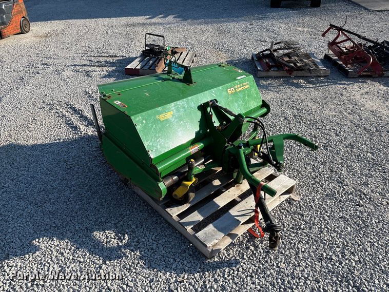 image for item FC1833 John Deere 1400/1500 broom