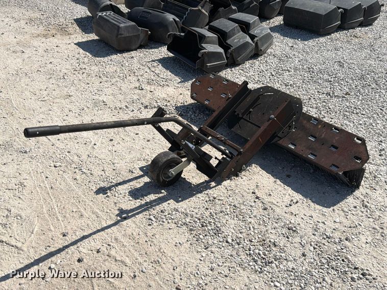 image for item FC1835 Lawn equipment