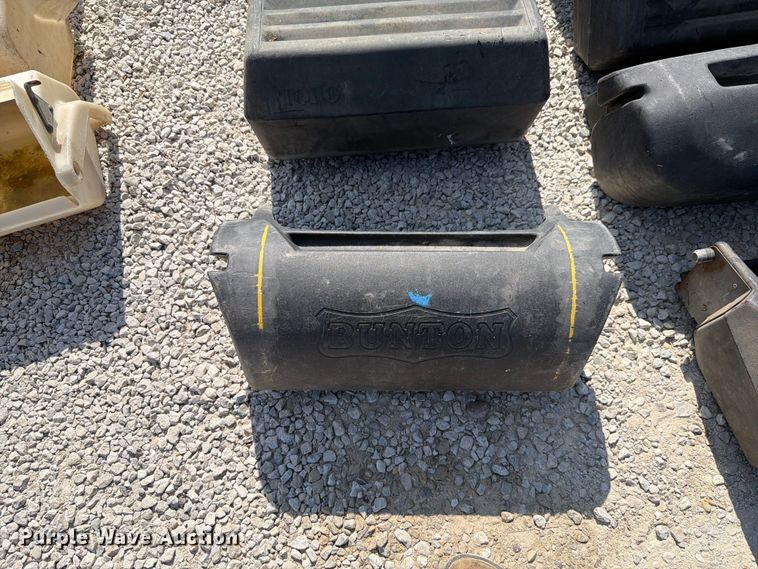 image for item FC1835 Lawn equipment