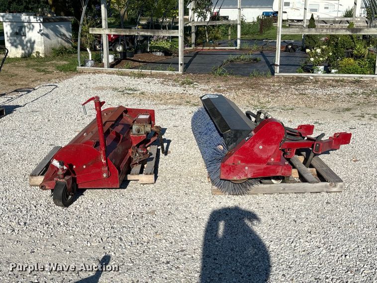 image for item FC1836 Lawn equipment