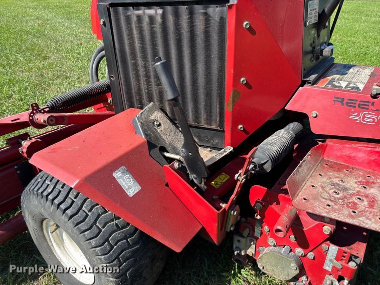 image for item FC1839 Toro Reelmaster 2600-D reel mower