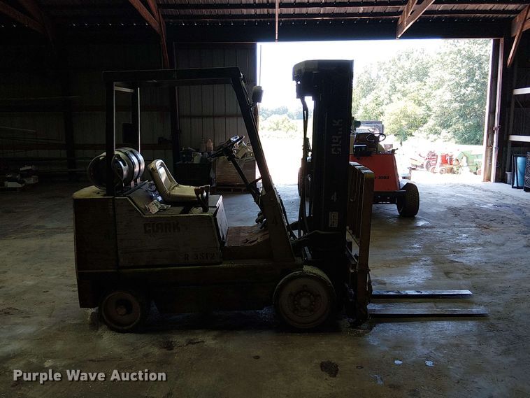 image for item FC1848 Clark GCS25 forklift
