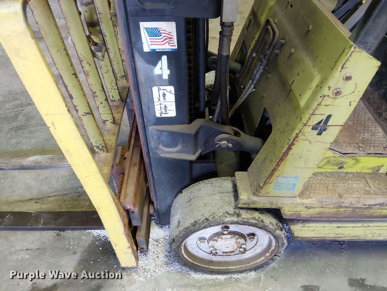 image for item FC1848 Clark GCS25 forklift