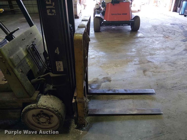 image for item FC1848 Clark GCS25 forklift