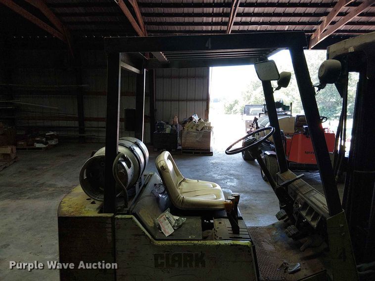 image for item FC1848 Clark GCS25 forklift