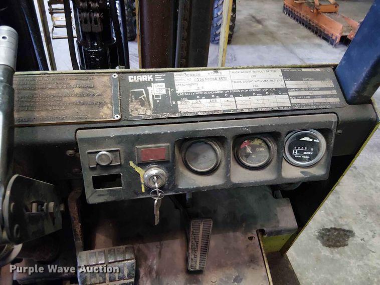 image for item FC1848 Clark GCS25 forklift