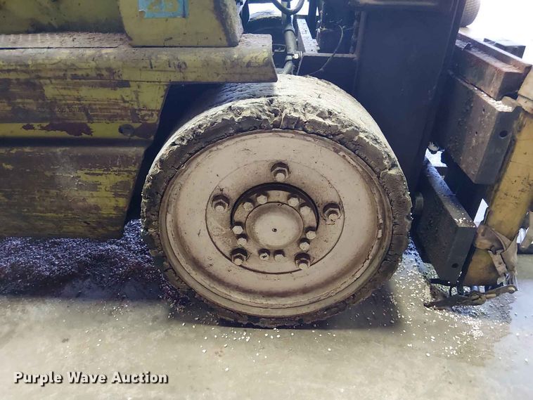 image for item FC1848 Clark GCS25 forklift