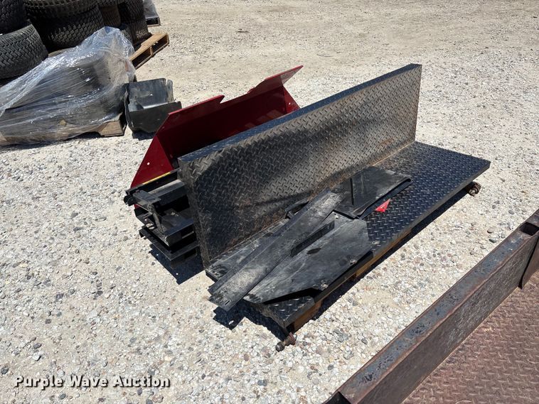 image for item FC1849 (3) Toro Workman beds