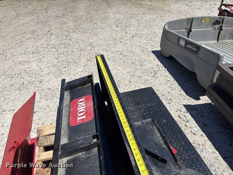 image for item FC1849 (3) Toro Workman beds