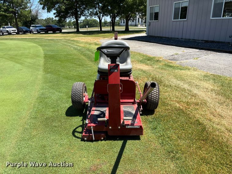 image for item FC1850 2013 Toro Greenspro 1200 greens roller