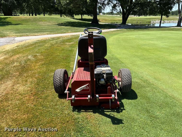 image for item FC1850 2013 Toro Greenspro 1200 greens roller