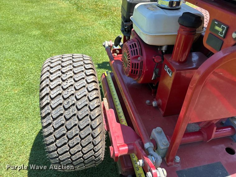 image for item FC1850 2013 Toro Greenspro 1200 greens roller